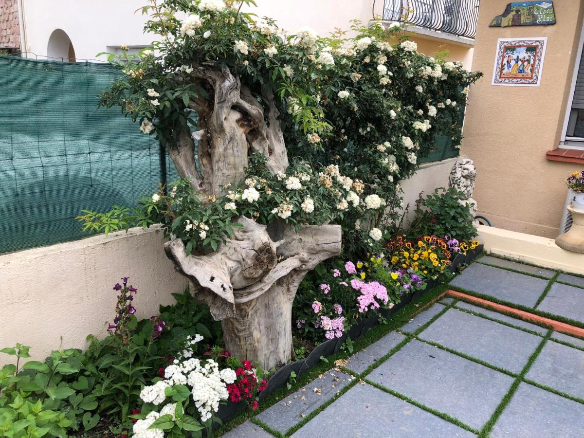 Pavillon Clara Flor Villa Prades  Exterior photo