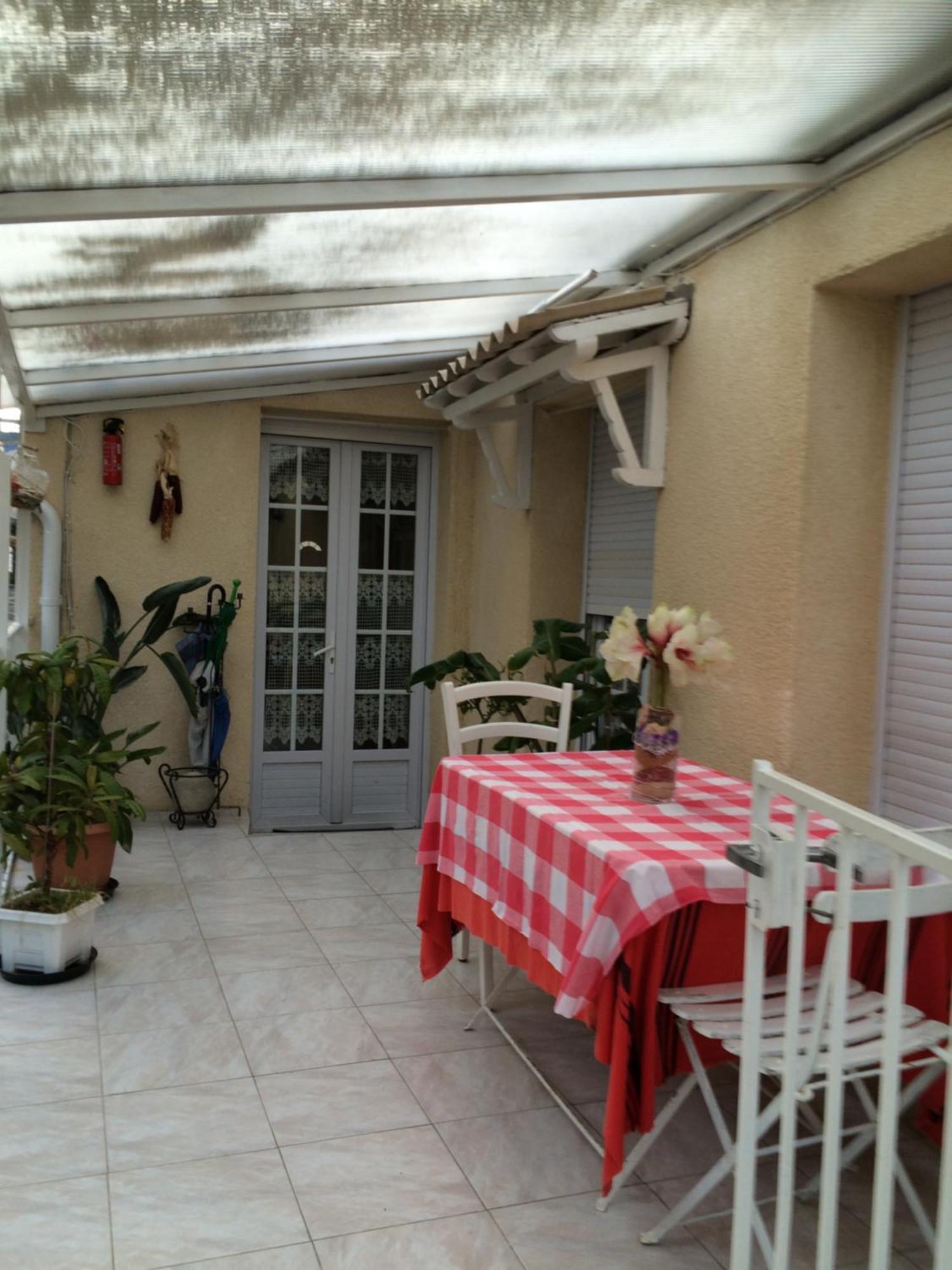 Pavillon Clara Flor Villa Prades  Exterior photo